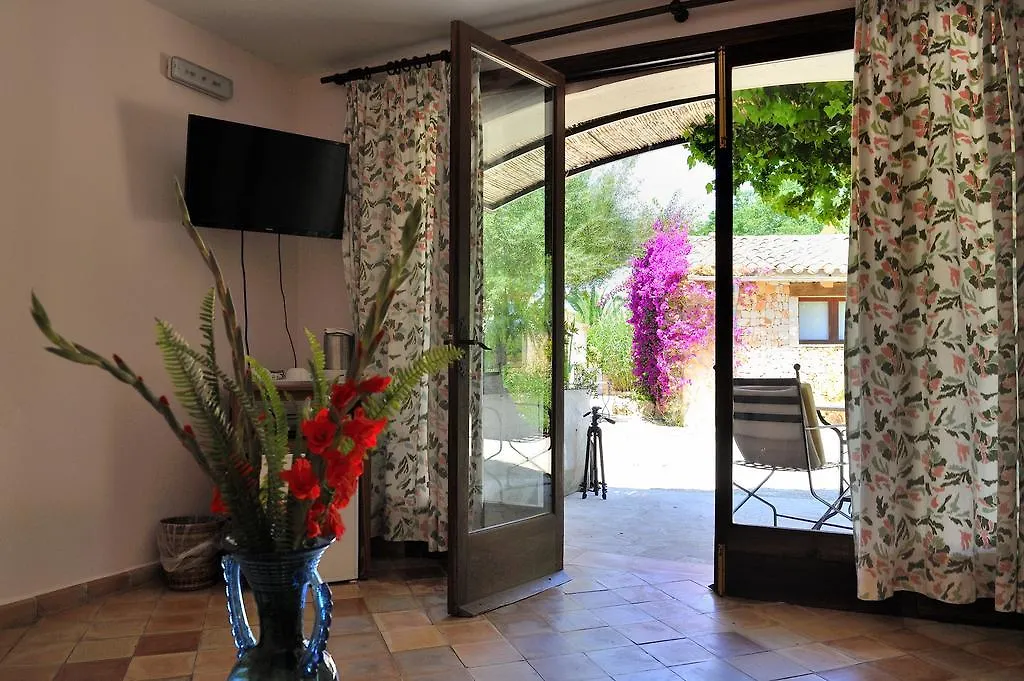 Petit Hotel Es Figueral Campos