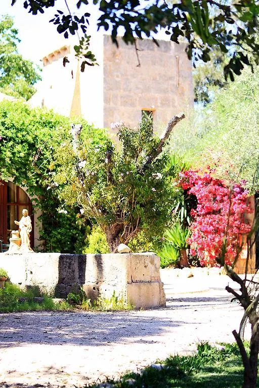 Petit Hotel Es Figueral Campos